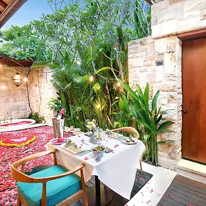 Aksari Seminyak